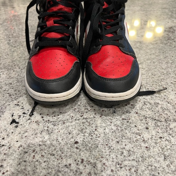 Authentic air Jordan 1 mid size 4 - Picture 5 of 6